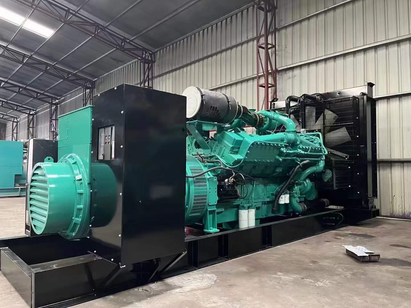 封开如何降低 800kW 柴油发电机输出电流的波动？