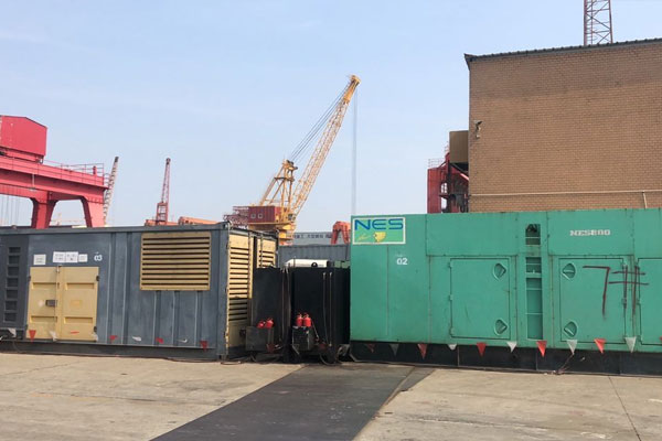 封开发电机出租空气滤清器的清洁频率是多少？