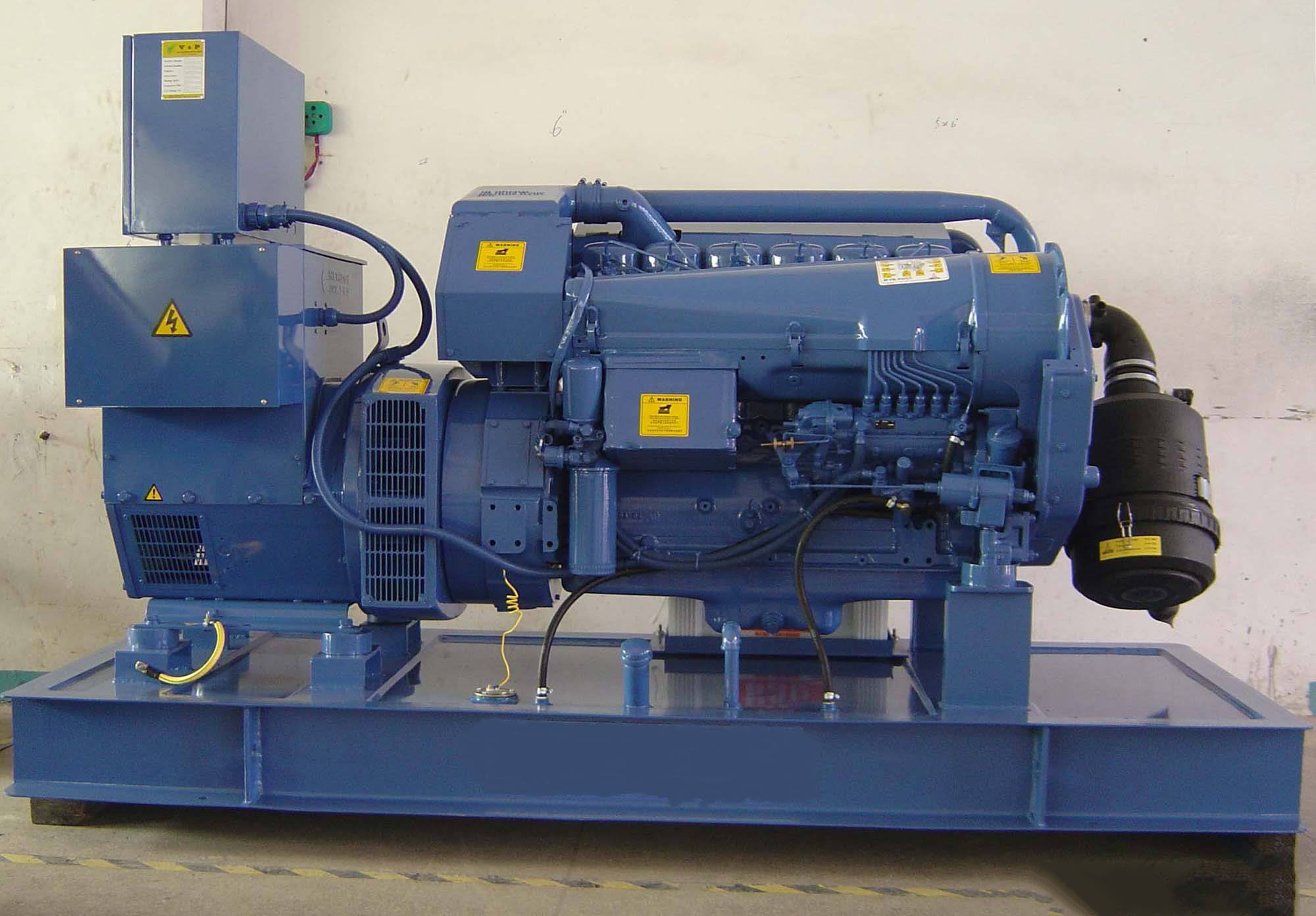 封开汽油发电机组冬季启动前，电瓶需要做哪些检查和维护？